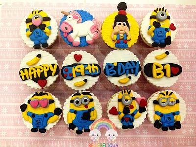 Minions - Cake by Bellebelious7