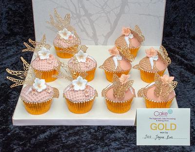 Butterflies and birds lace cupcakes - Cake by jayne