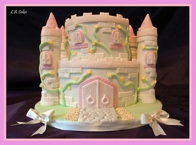 Princess Nieve's Castle - Cake by Laura Young