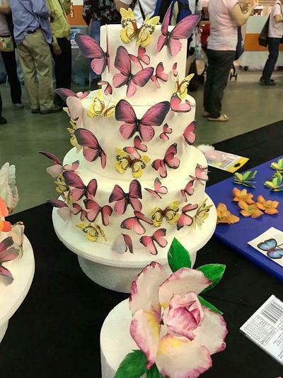 Butterflies  - Cake by Daniel Guiriba