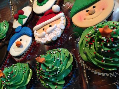 christmas cupcakes - Cake by The Whisk by Karla 