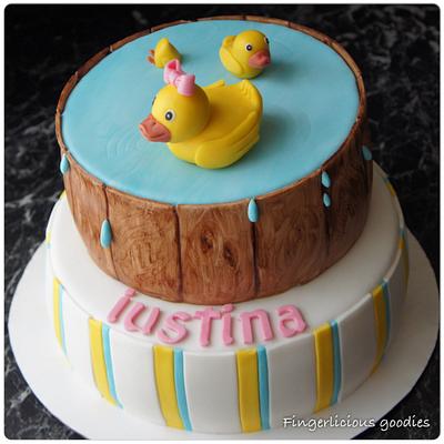 Duck barrel  - Cake by Fingerlicious Goodies