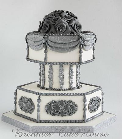 just a few shades of grey - Cake by Brenda Bakker