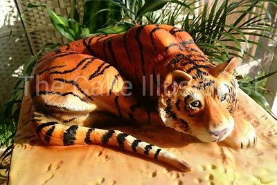 yet another tiger...  - Cake by Hannah