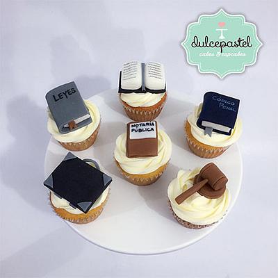 Cupcakes Abogado - Cake by Dulcepastel.com