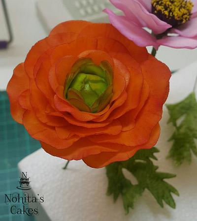 Renunculus gumpaste-flower - Cake by Nohita's Cakes