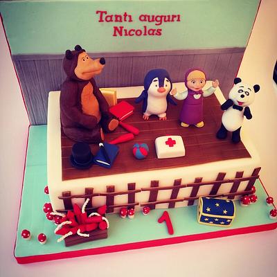 Masha and bear - Cake by Mariana Frascella