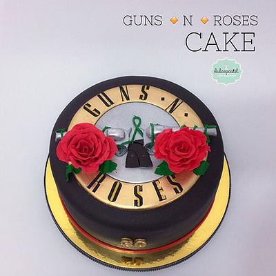 Torta Guns N´ Roses Medellín - Cake by Dulcepastel.com