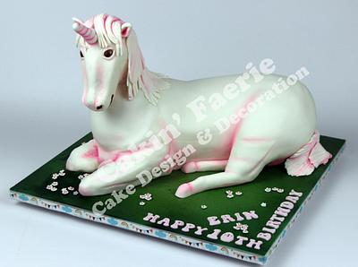 Unicorn 10th Birthday Cake - Cake by Suzanne Readman - Cakin' Faerie