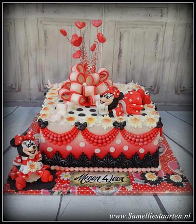 Minnie Mousse - Cake by Sam & Nel's Taarten