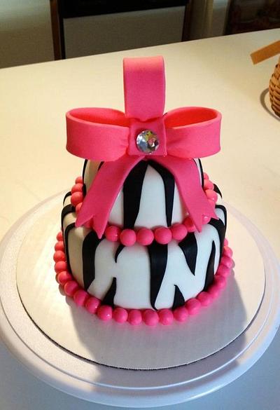 Pink zebra cake - Cake by Sweet cakes by Jessica 