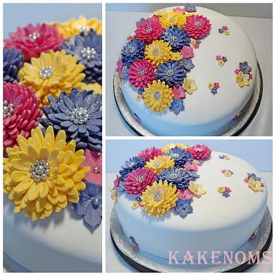 Summer blossom cake - Cake by KakeNoms 