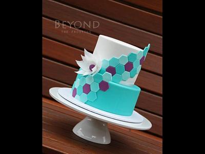 Hexagons - Cake by beyondthefrosting