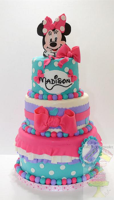 Minnie Mouse cake - Cake by Yari 