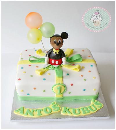 Mickey Mouse - Cake by Planet Cakes