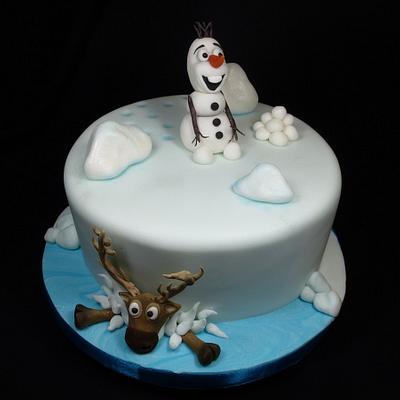 Frozen on a budget - Cake by Extra Mile Icing