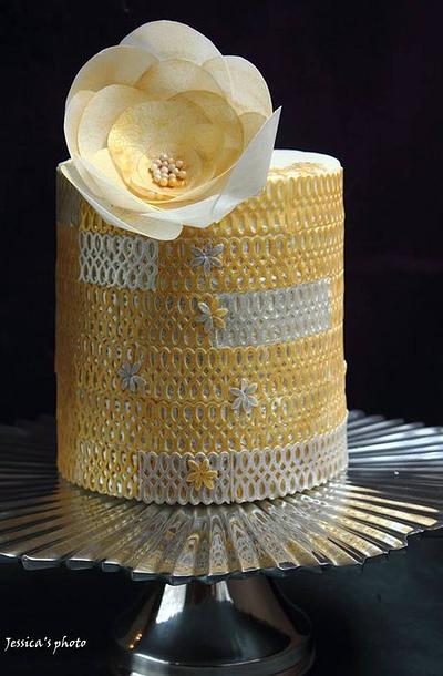 GOLD and SILVER LACE CAKE - Cake by Jessica MV