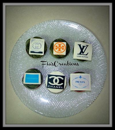Fashion Label Cupcakes - Cake by FiasCreations