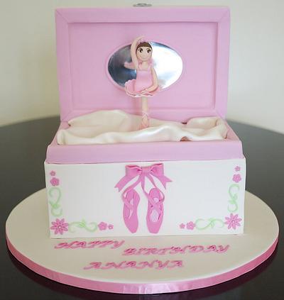 Ballerina music box cake  - Cake by Partymatecakes 