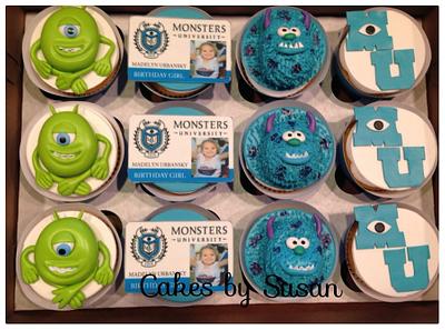Monsters university cupcakes   - Cake by Skmaestas