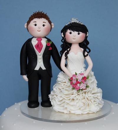 Bride & Groom Models - Cake by TiersandTiaras