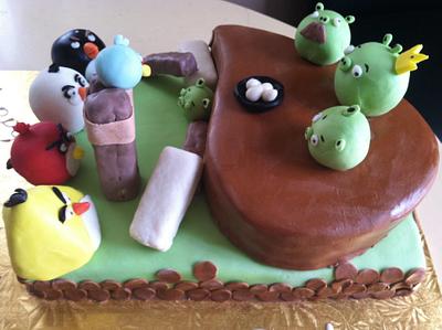Angry Birds - Cake by Michelle Allen