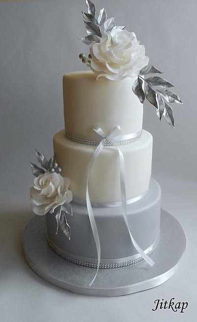 Wedding cake gray and silver - Cake by Jitkap
