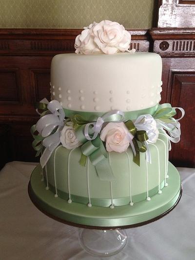 Rose Weddng Cake - Cake by Cherry Delbridge