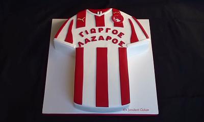 Soccer: Olympiakos t-shirt cake - Cake by K's fondant Cakes