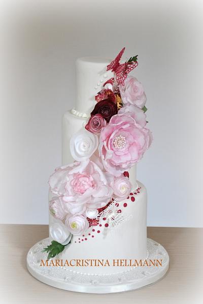 Wedding Cake: Wafer Paper Flowers - Cake by Mariacristina Hellmann