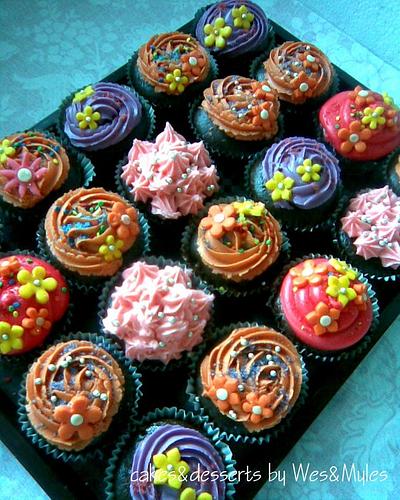 autumn themed cupcakes - Cake by Tina Salvo Cakes