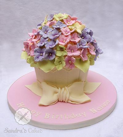 Another Giant Hydrangea Cupcake - Cake by Sandra's cakes