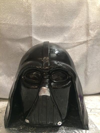 Darth Vader head - Cake by Mycakecorner