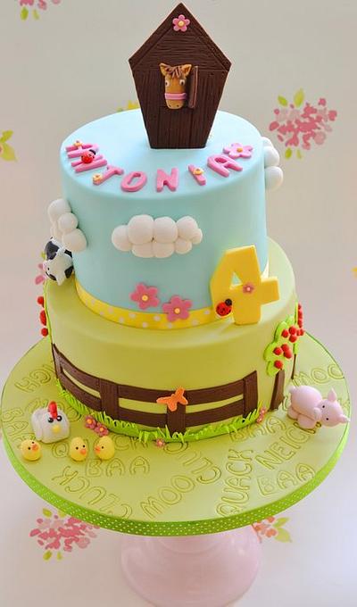 Life on the Farm cake - Cake by Roo's Little Cake Parlour