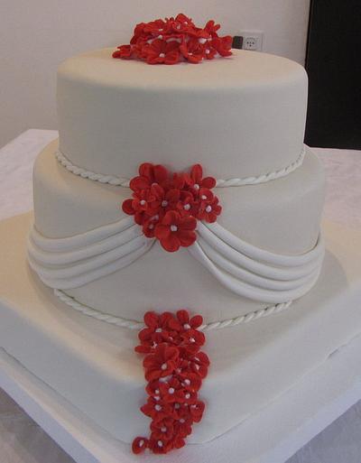 Classic wedding cake - Cake by yael