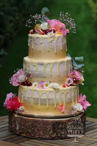 summer wedding cake :  - Cake by Lucya 