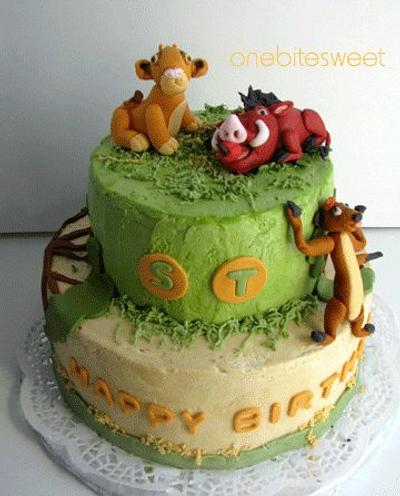 Lion King - Cake by Onebitesweet