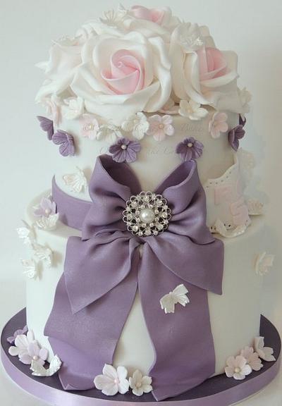 Pretty & Delicate - Cake by Shereen