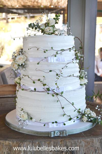 Rustic wedding cake - Cake by Lulubelle's Bakes