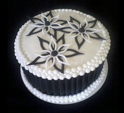 Black and White  - Cake by Sweet Cake Cottage