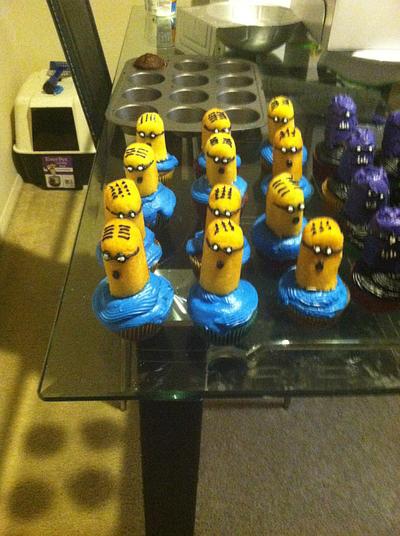 Minion cupcakes - Cake by Baby cakes by amber