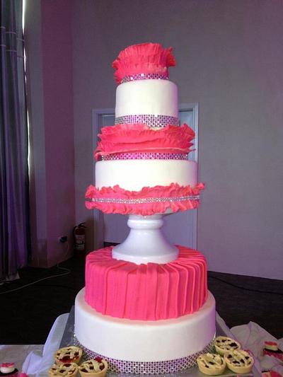 Pink Wedding Cake - Cake by Daniel Guiriba