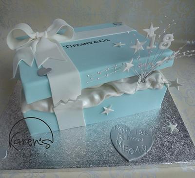 Tiffany box - Cake by Karen Burton