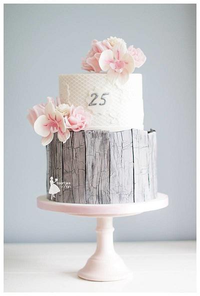 Rustic 25th anniversary wedding cake - Cake by Taartjes van An (Anneke)