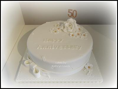 Golden anniversary  - Cake by kathryn lovick