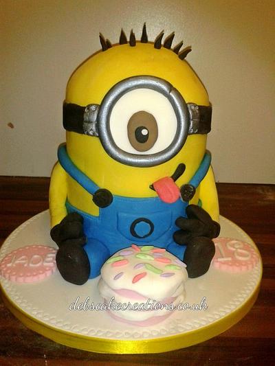 A Minion - Cake by debscakecreations