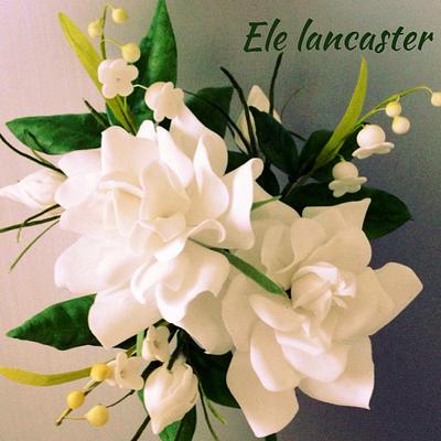 Gardenias - Cake by Ele Lancaster