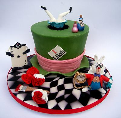 Alice in Wonderland - Cake by Karen Geraghty