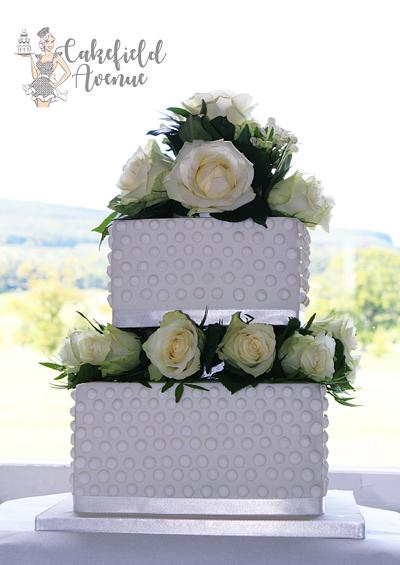 WHITE ROSES WEDDING CAKE - Cake by Agatha Rogowska ( Cakefield Avenue)