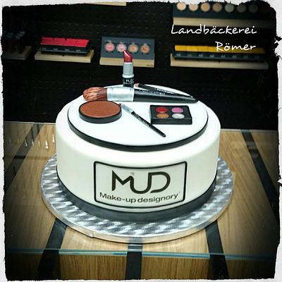 Make-up Cake for MUD Studio Vienna - Cake by Marina Römer